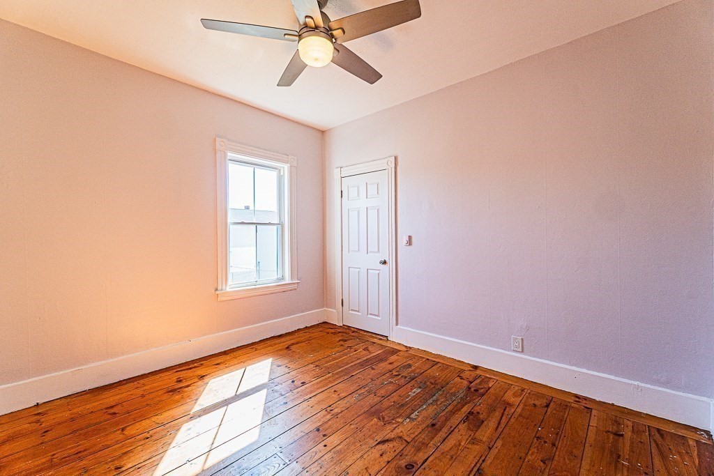 15 Sigel St Property Photo 17