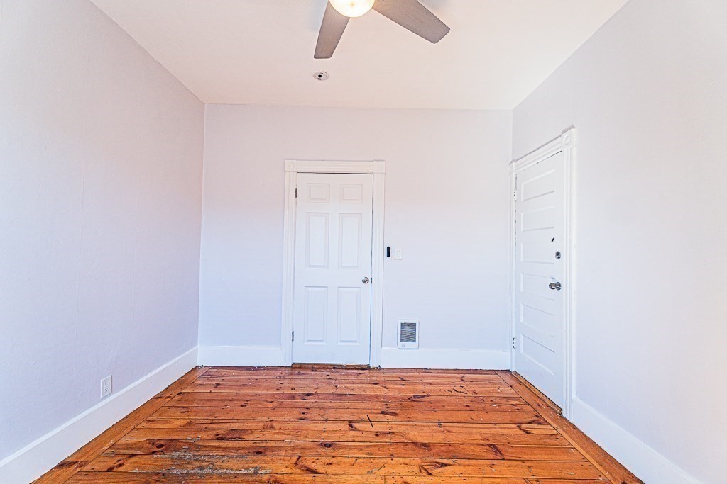 15 Sigel St Property Photo 18