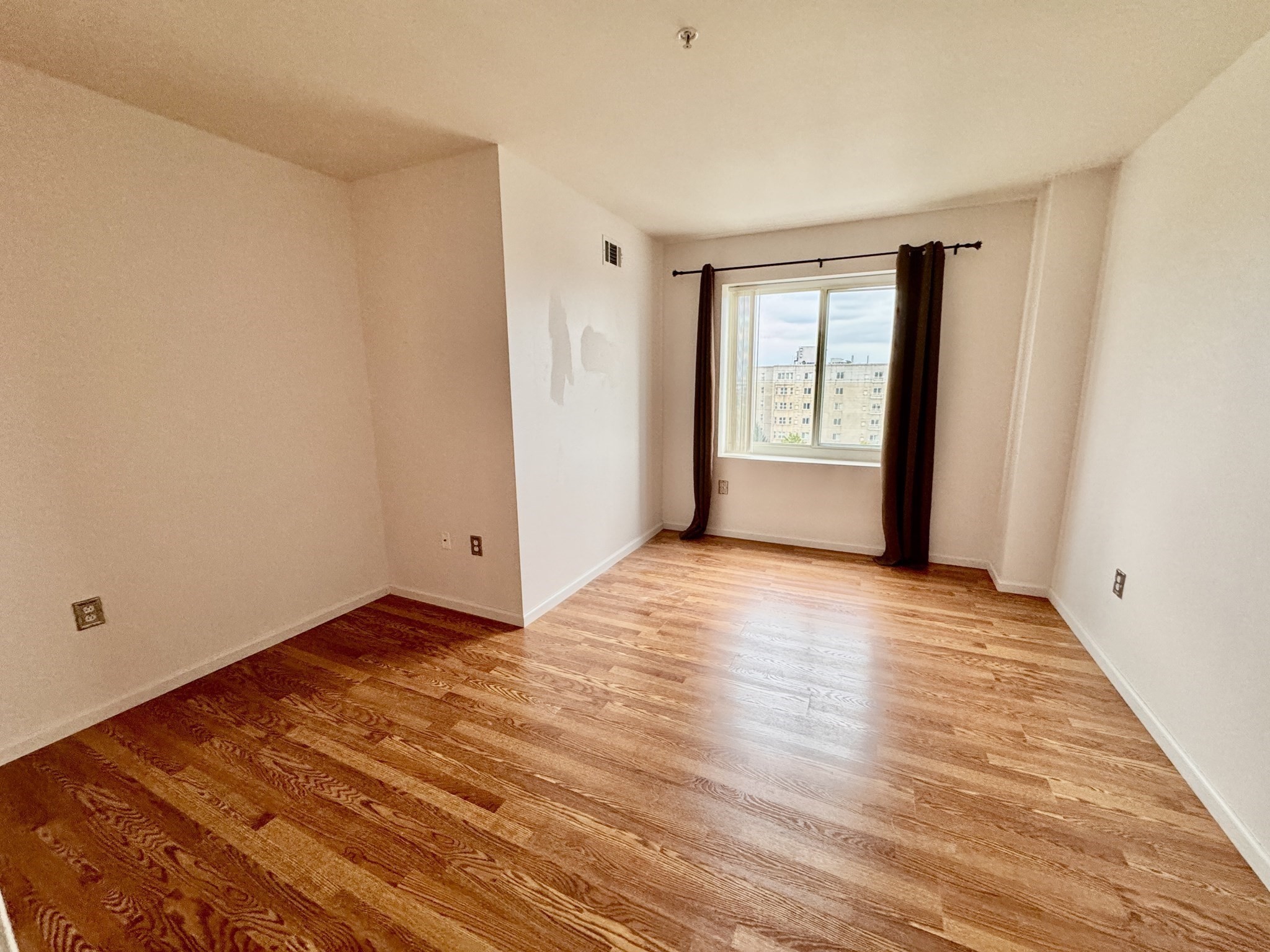 1 Cityview Ln # 804 Property Photo 8