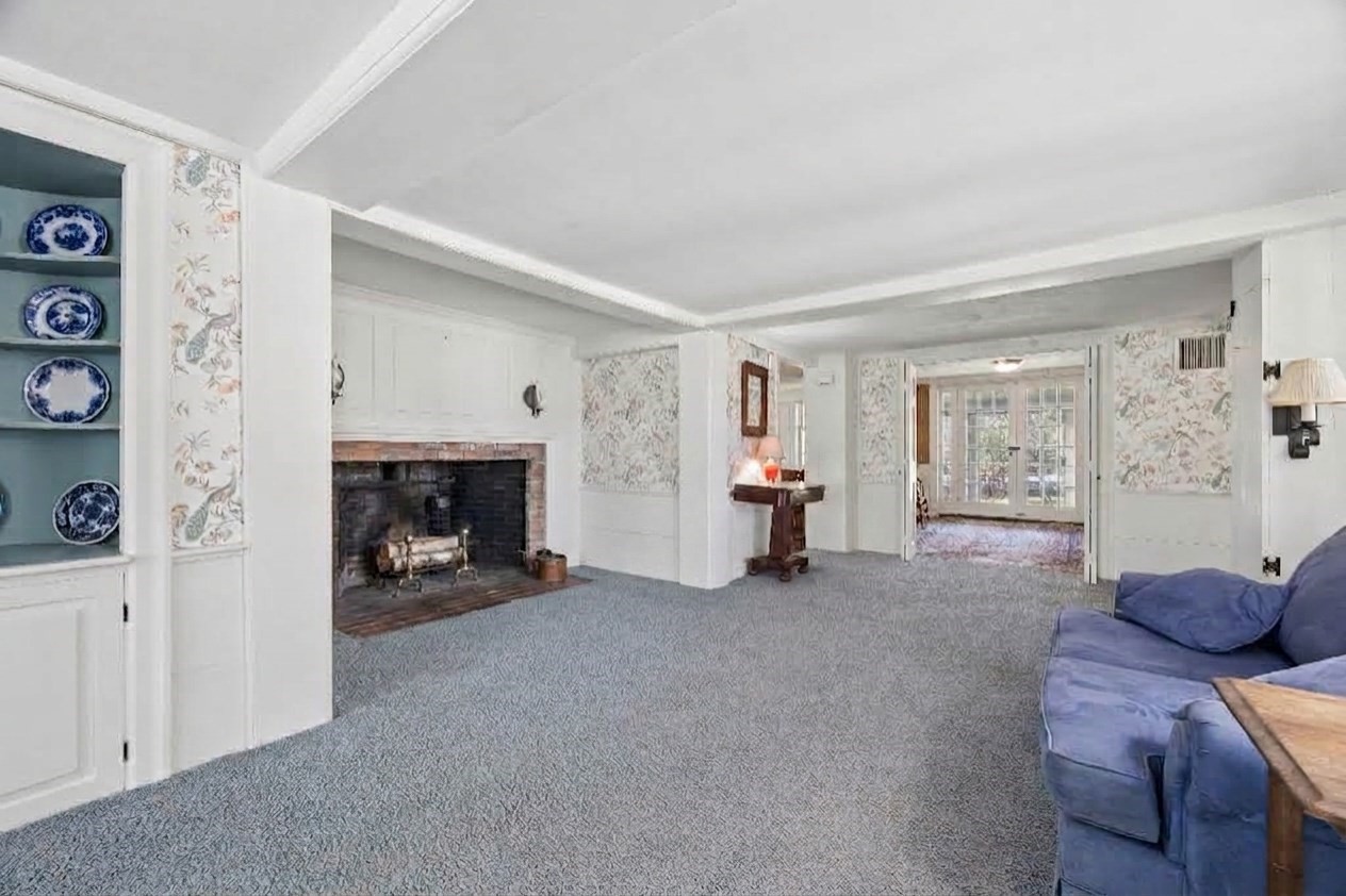 302 Church Street Property Photo 7