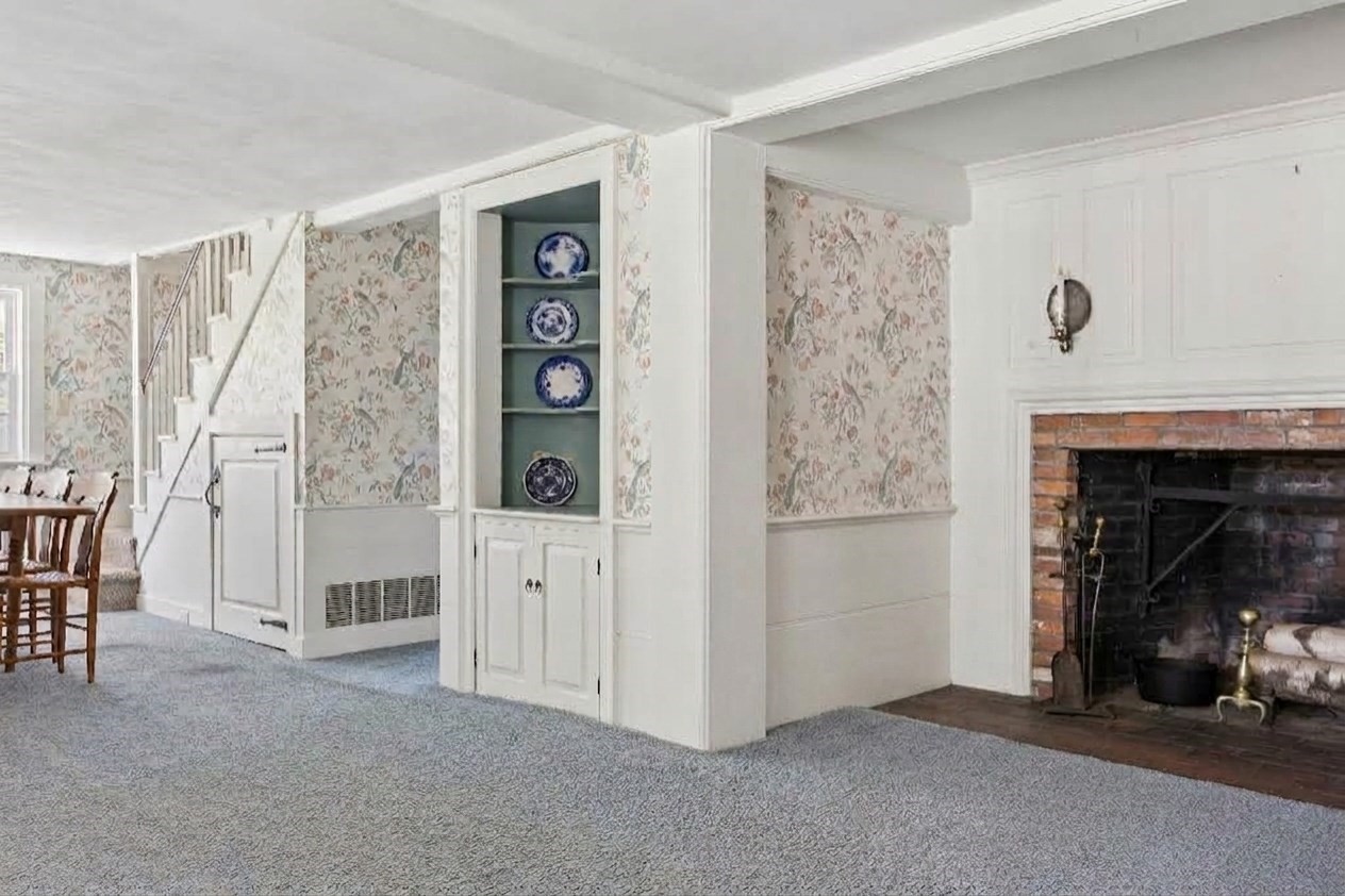 302 Church Street Property Photo 8