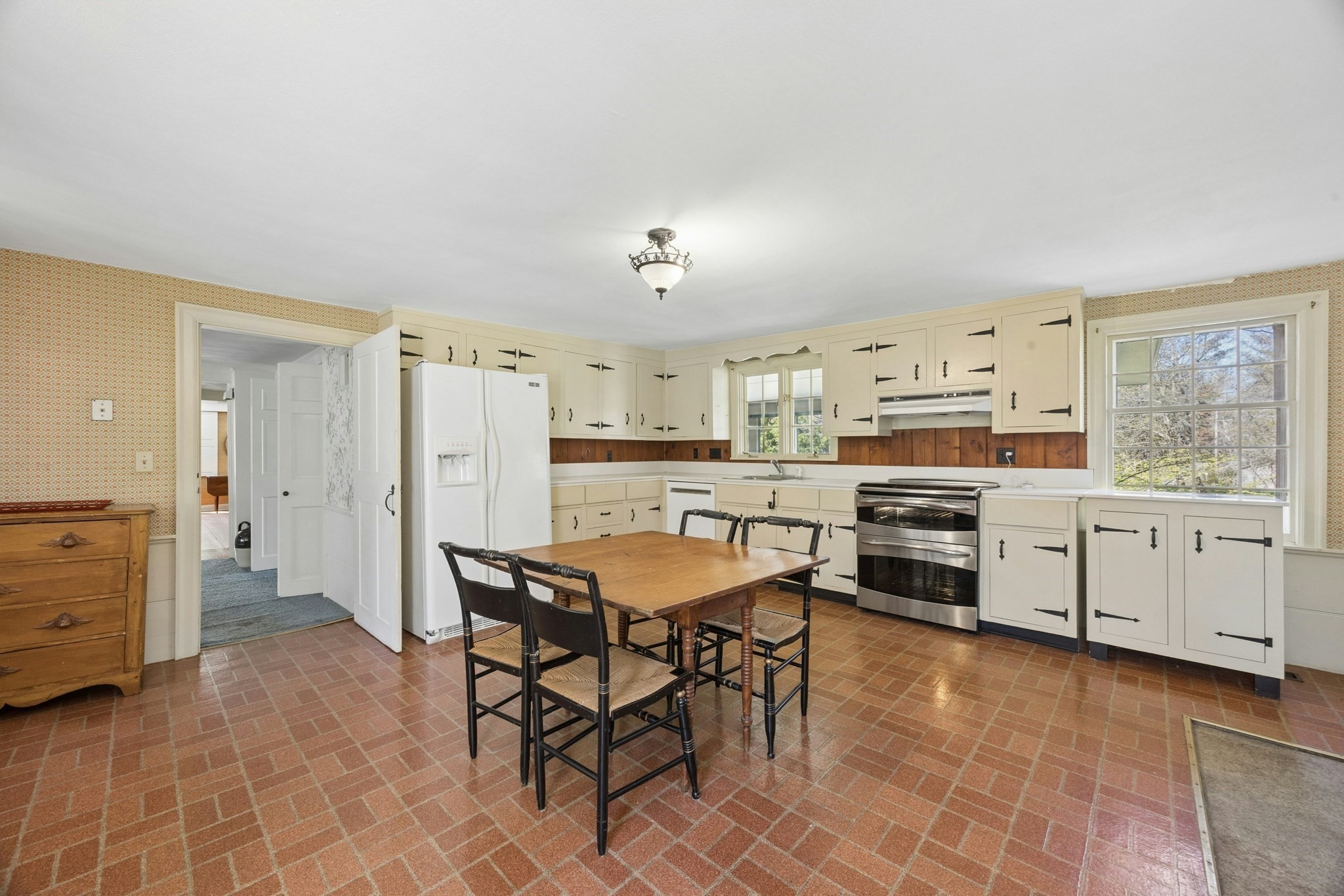 302 Church Street Property Photo 12