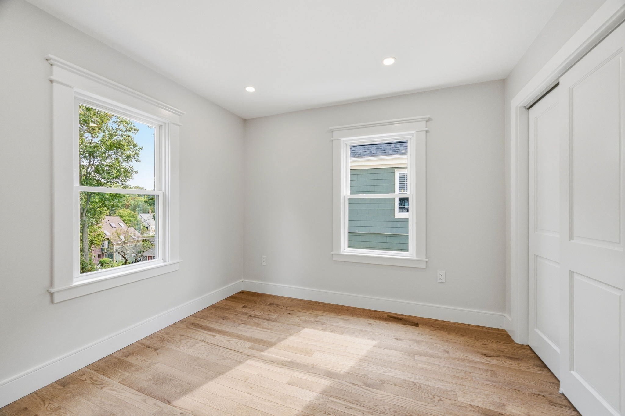 2 Summer Street Pl Property Photo 24