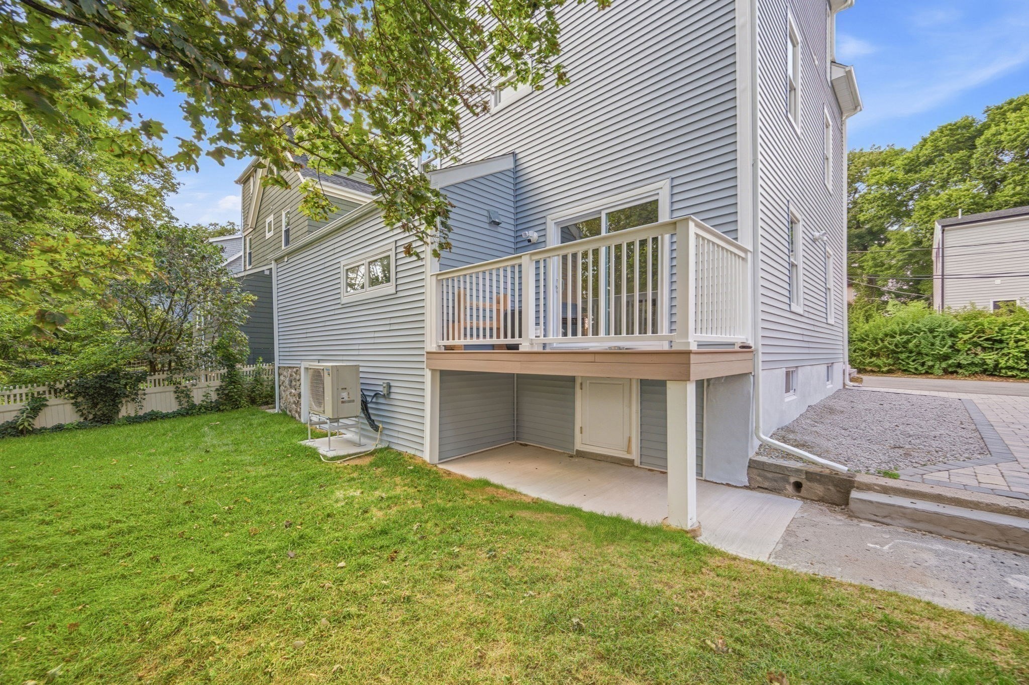 2 Summer Street Pl Property Photo 34