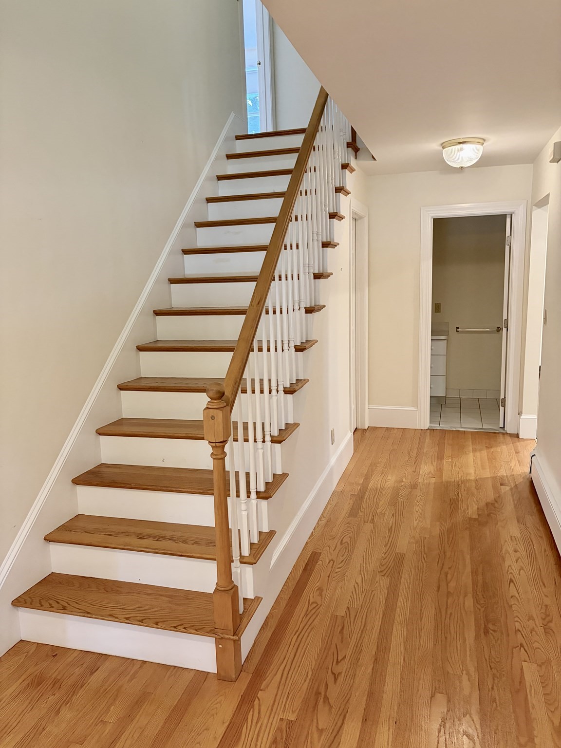 582 Massachusetts Avenue Property Photo 4