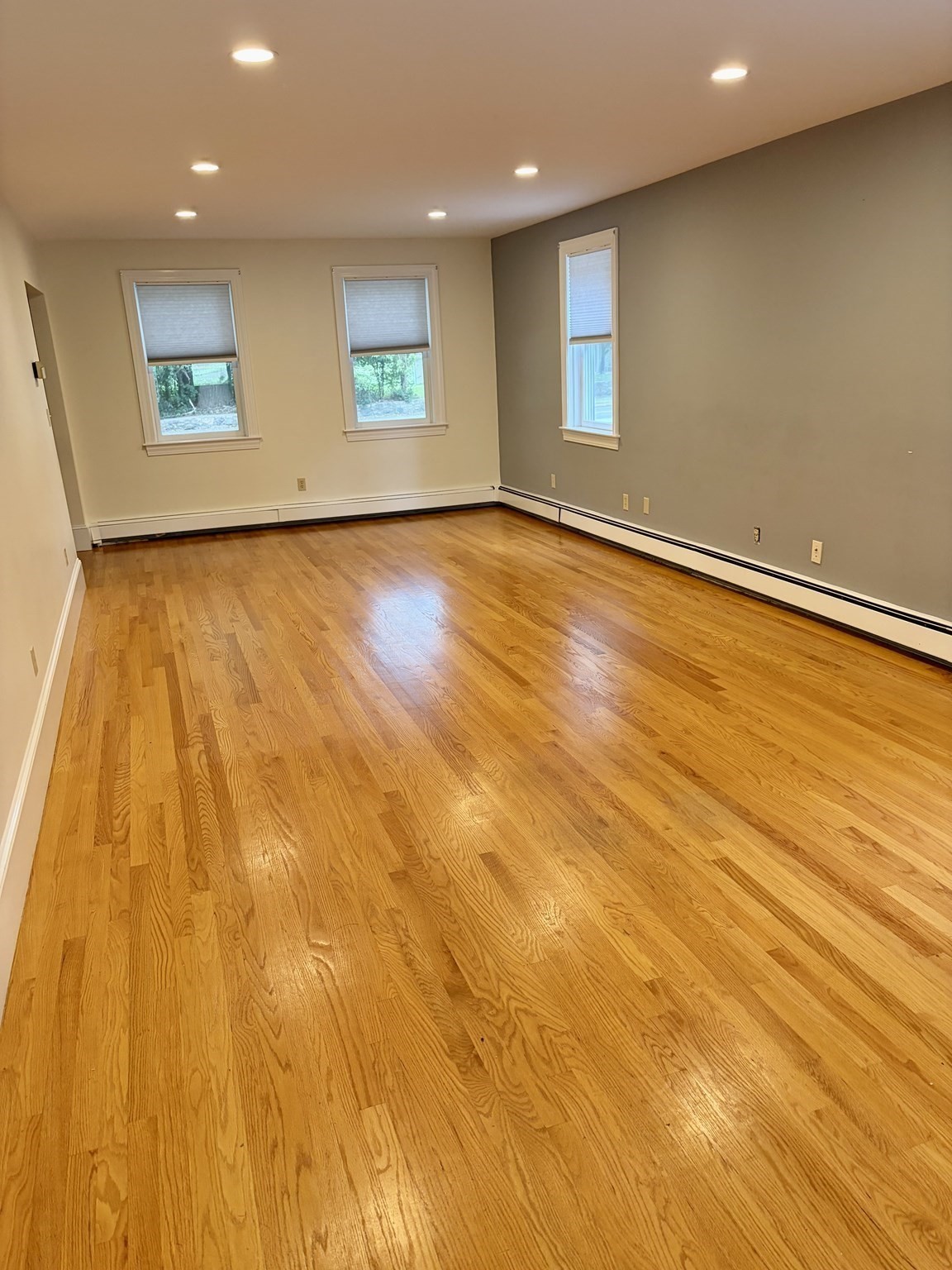 582 Massachusetts Avenue Property Photo 5