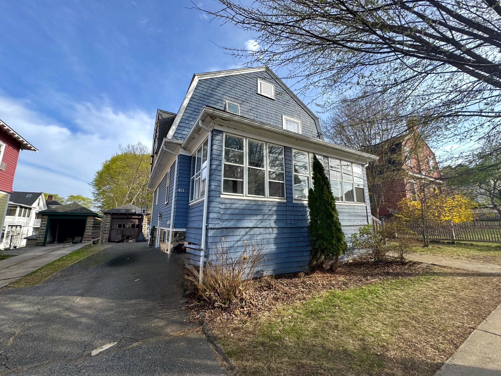 40 Highland Ave Property Photo 1