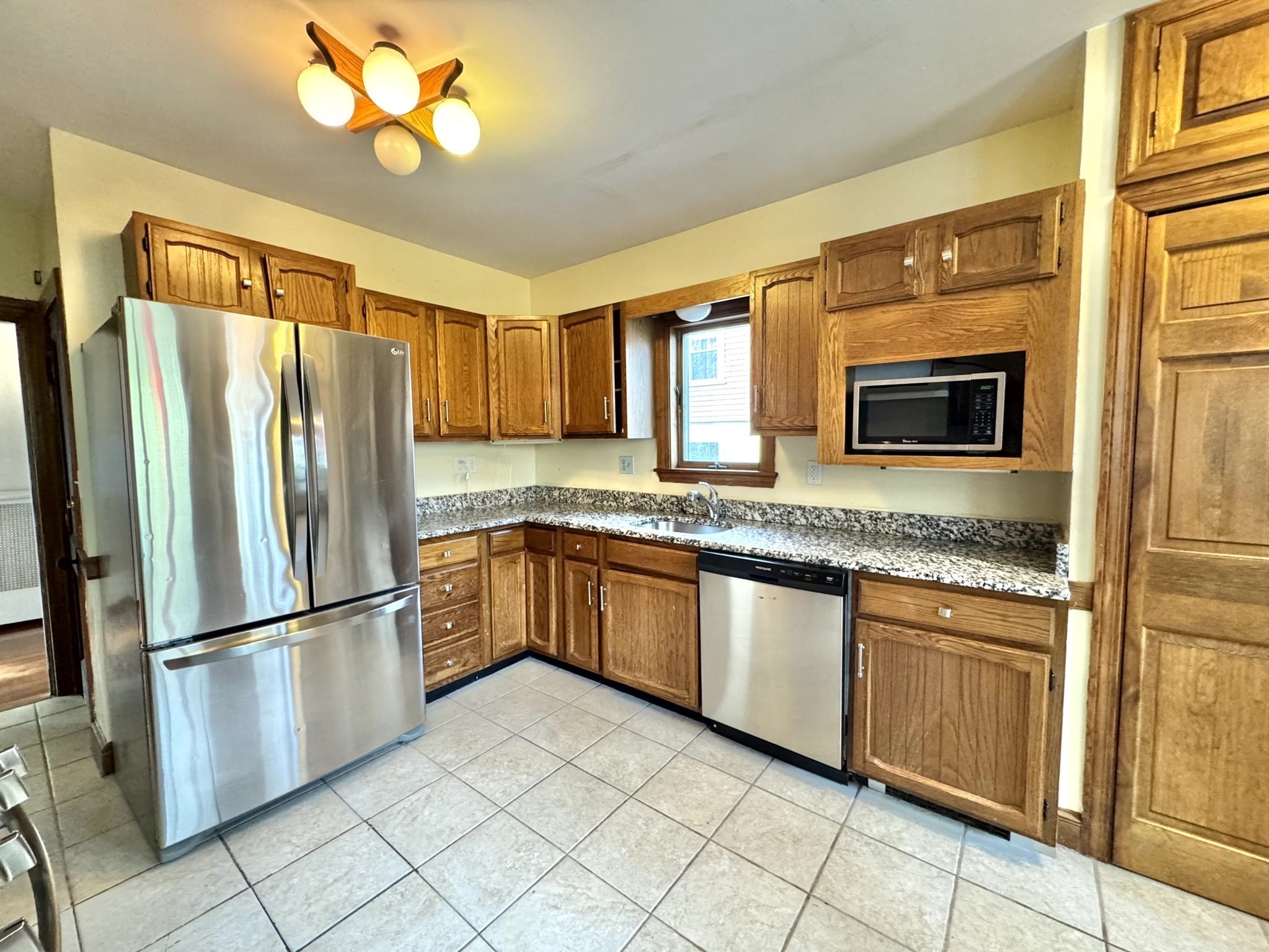 40 Highland Ave Property Photo 3