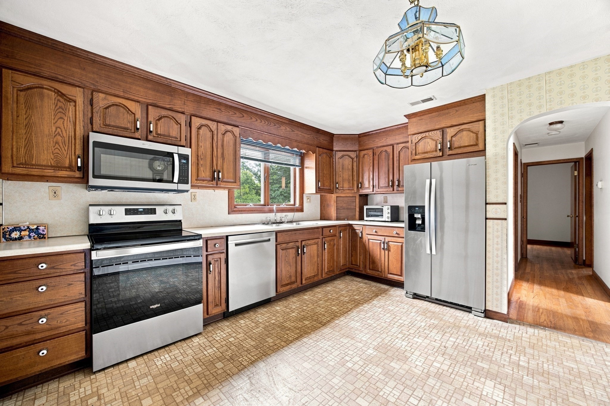 37 Charles Hill Rd Property Photo 10
