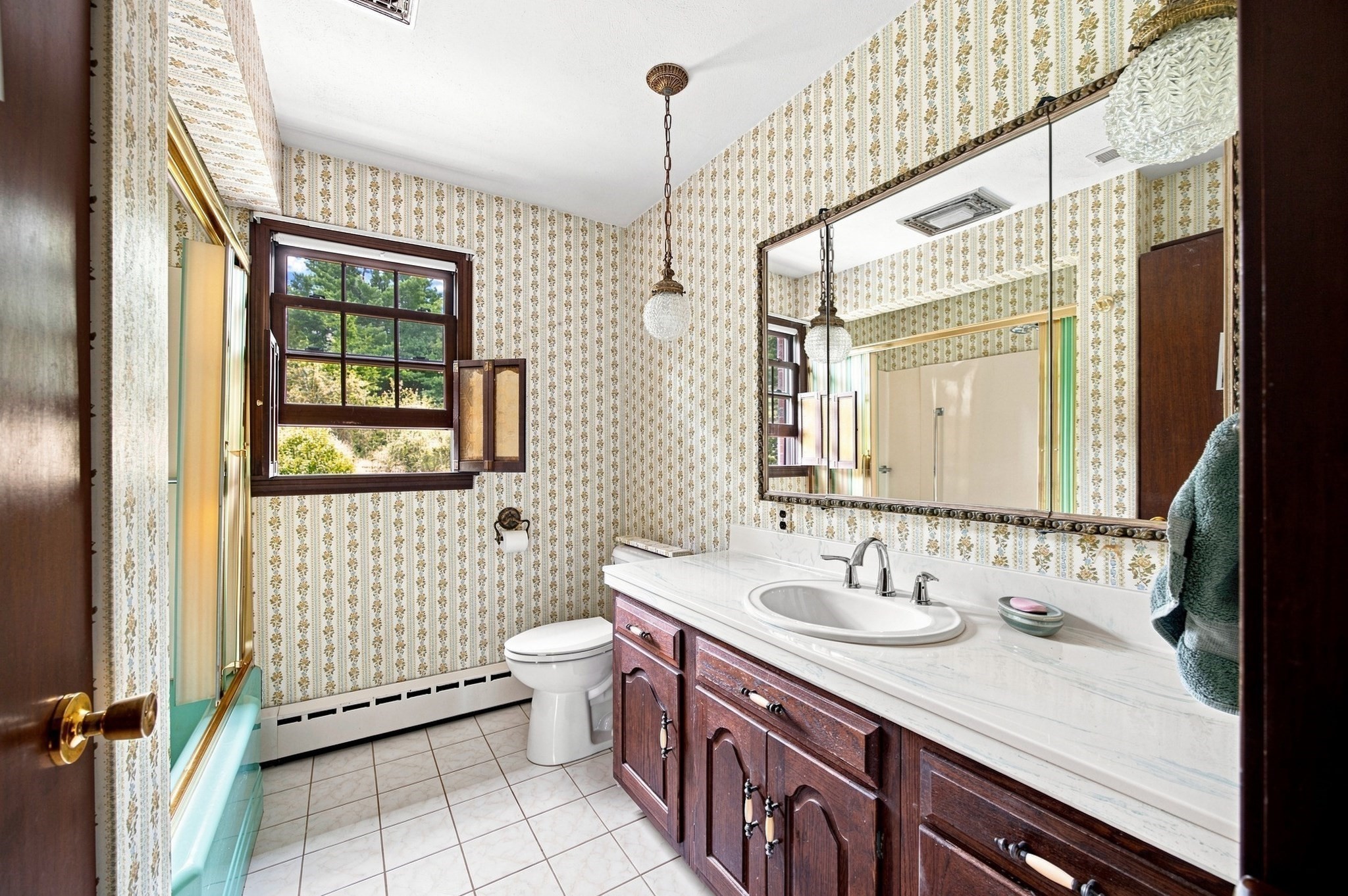37 Charles Hill Rd Property Photo 16