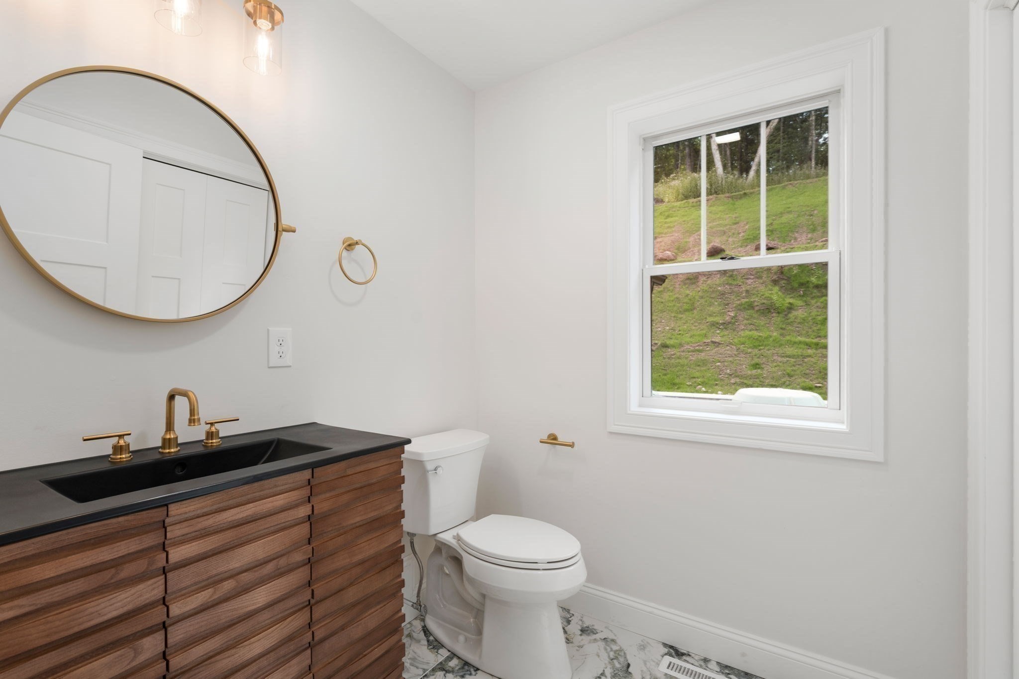 3052 Foster St Property Photo 19