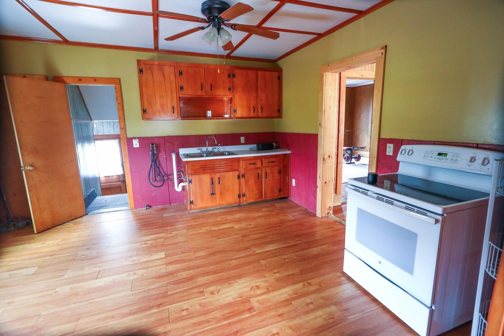 39 Middle Rd Property Photo 32