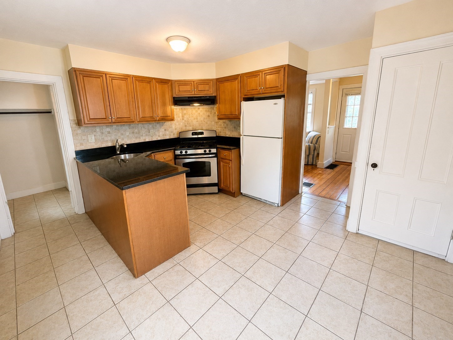 23 Lexington St. # 23 Property Photo 5