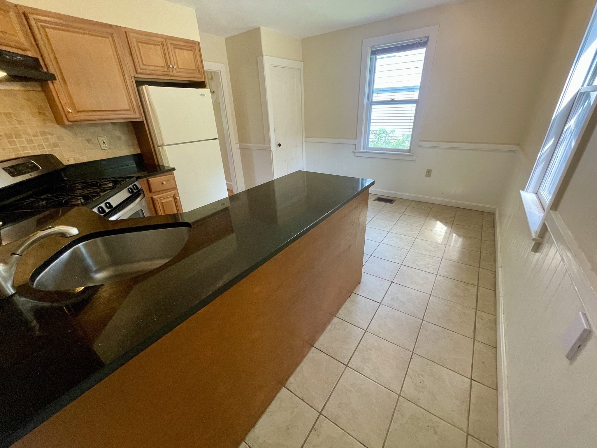 23 Lexington St. # 23 Property Photo 8
