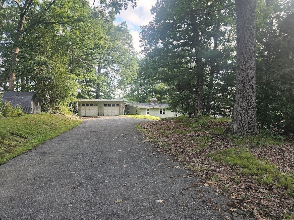 12 Hemlock Drive Property Photo 6