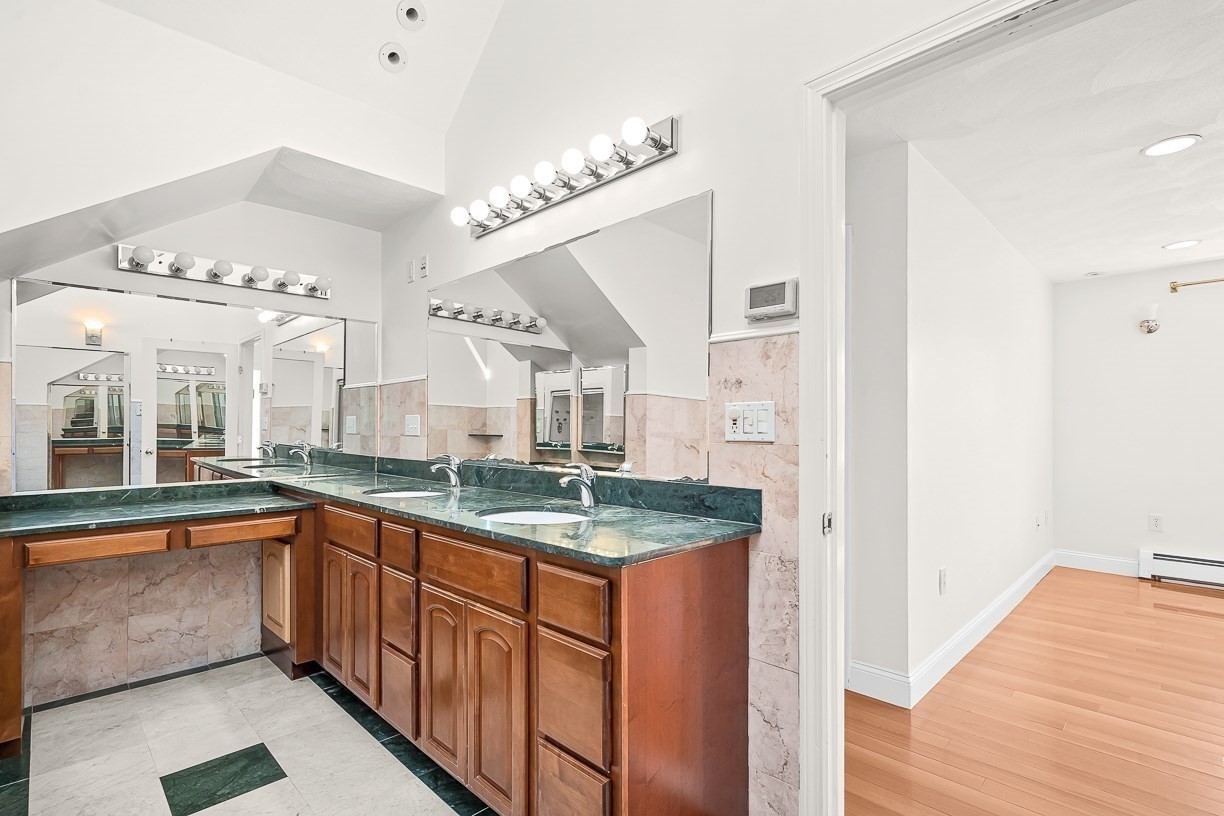 11 Garrison Road Property Photo 15