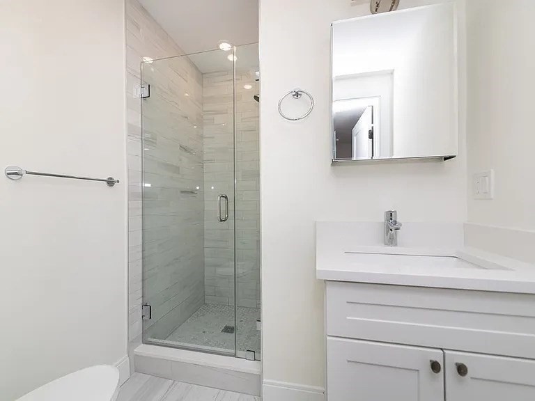 49 Alpine St # 2 Property Photo 11