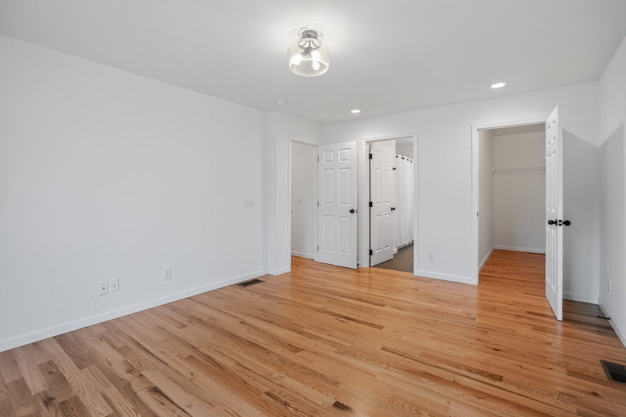 17 Woody Glen Property Photo 18