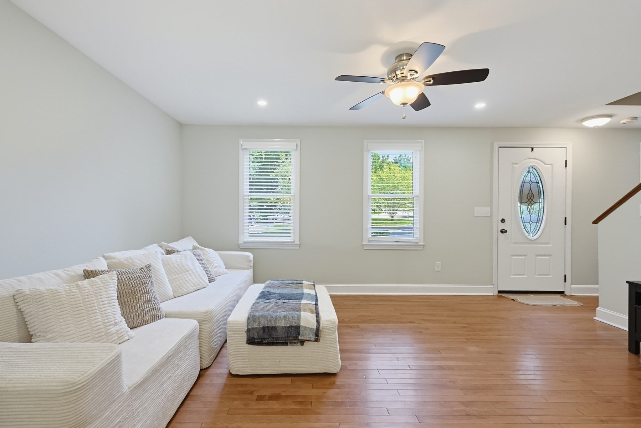 22 Starrett Ave Property Photo 4