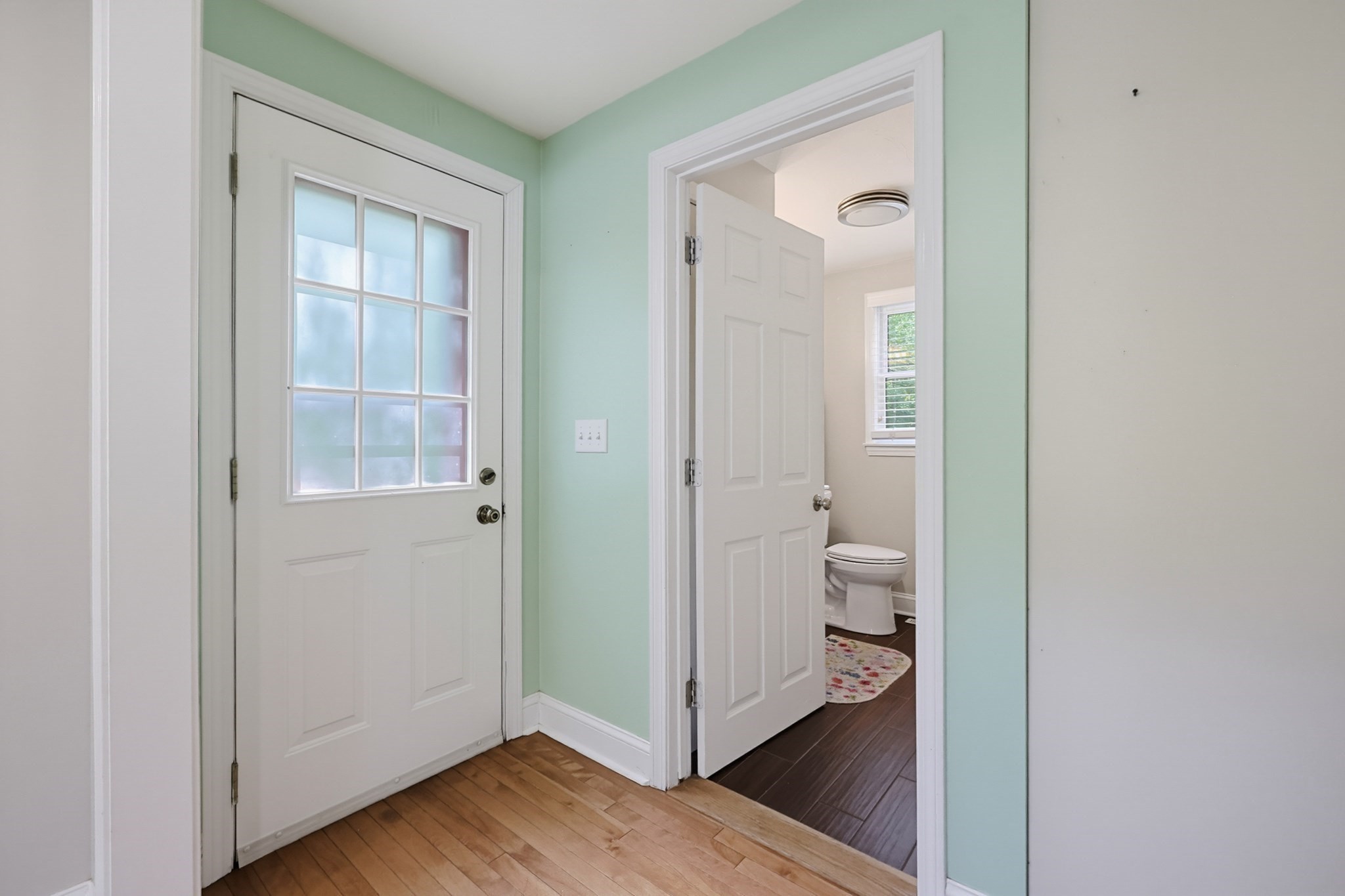 22 Starrett Ave Property Photo 13