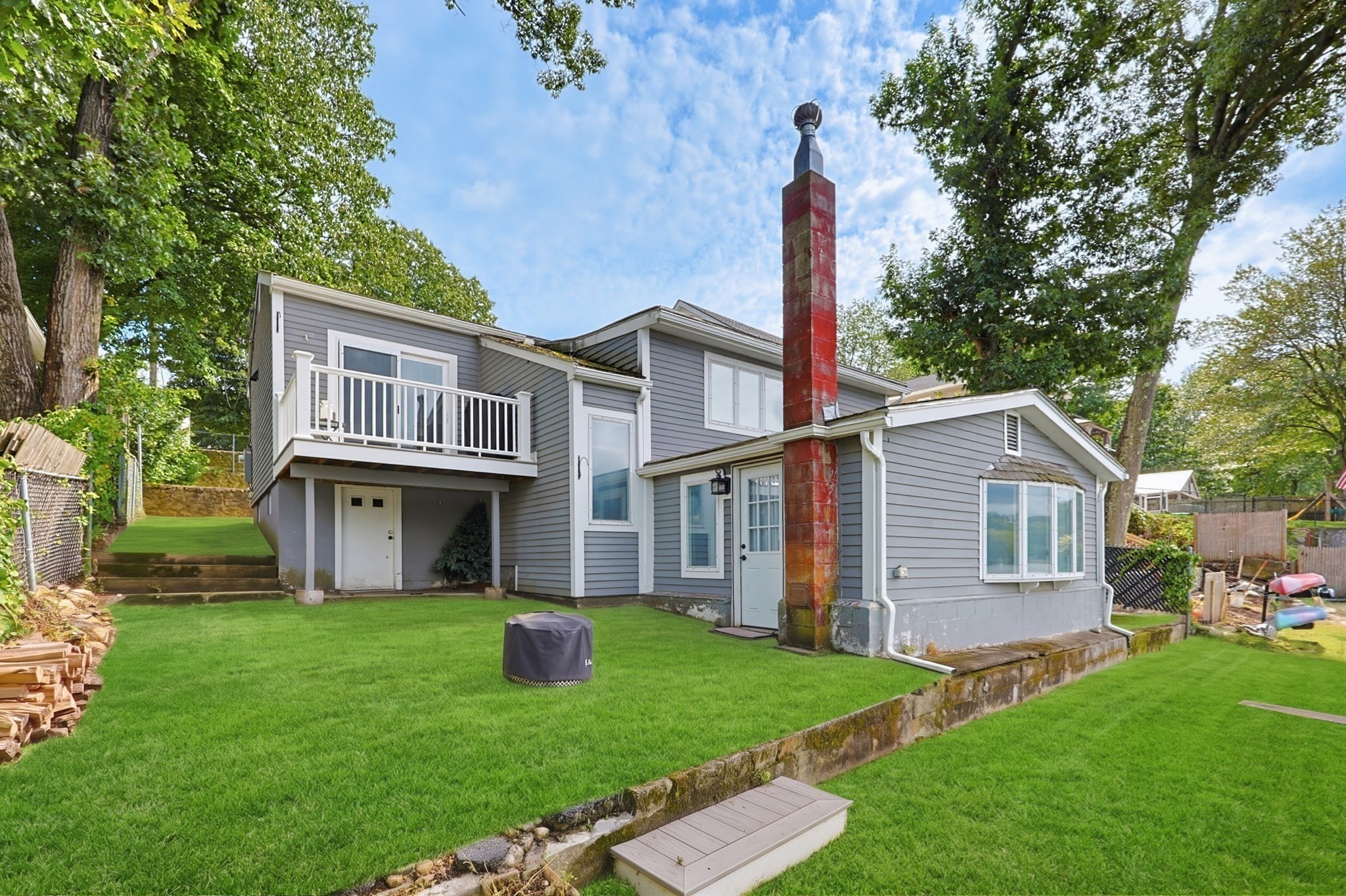 47 Lakeshore Drive Property Photo 3