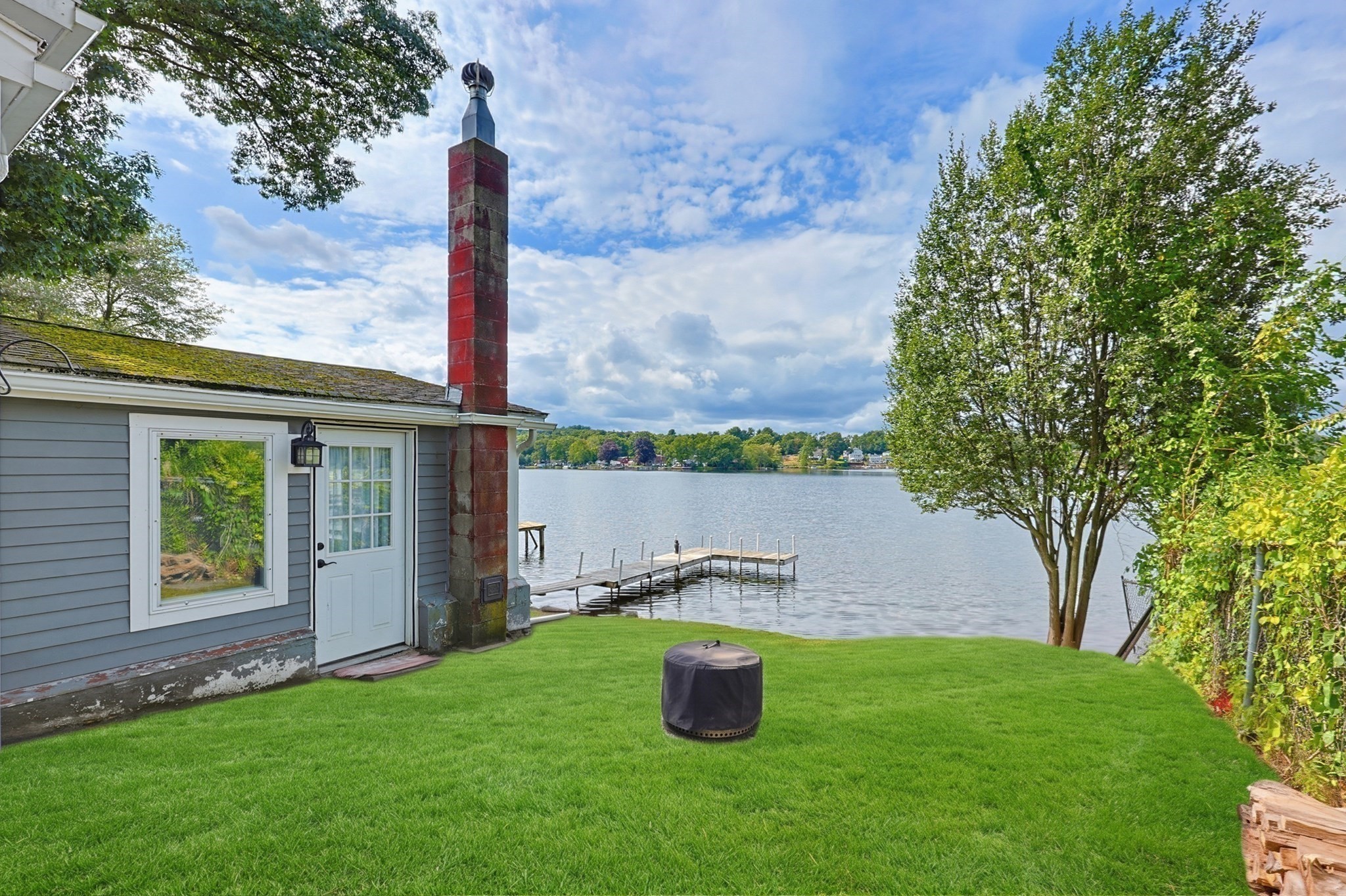 47 Lakeshore Drive Property Photo 5
