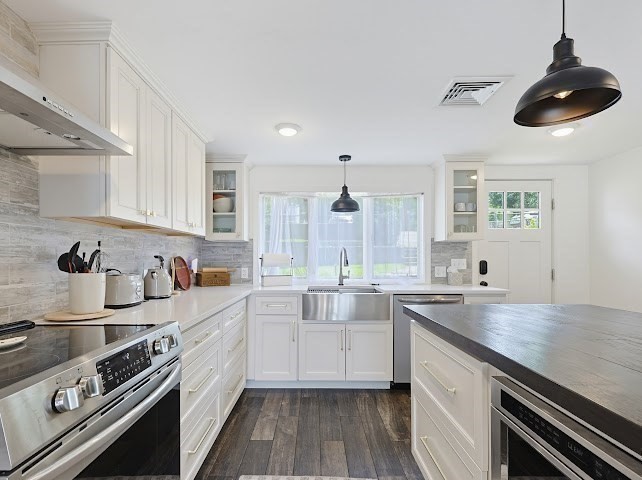 47 Lakeshore Drive Property Photo 11