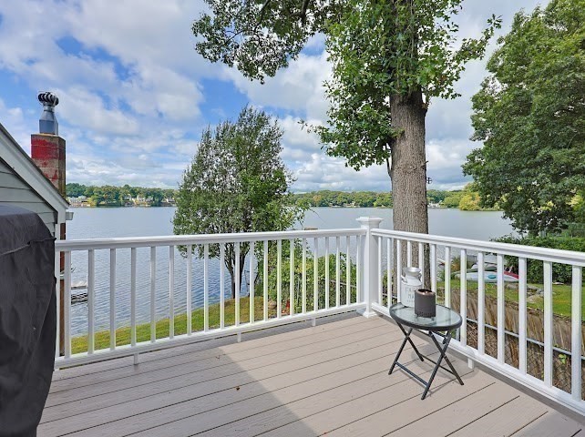 47 Lakeshore Drive Property Photo 13