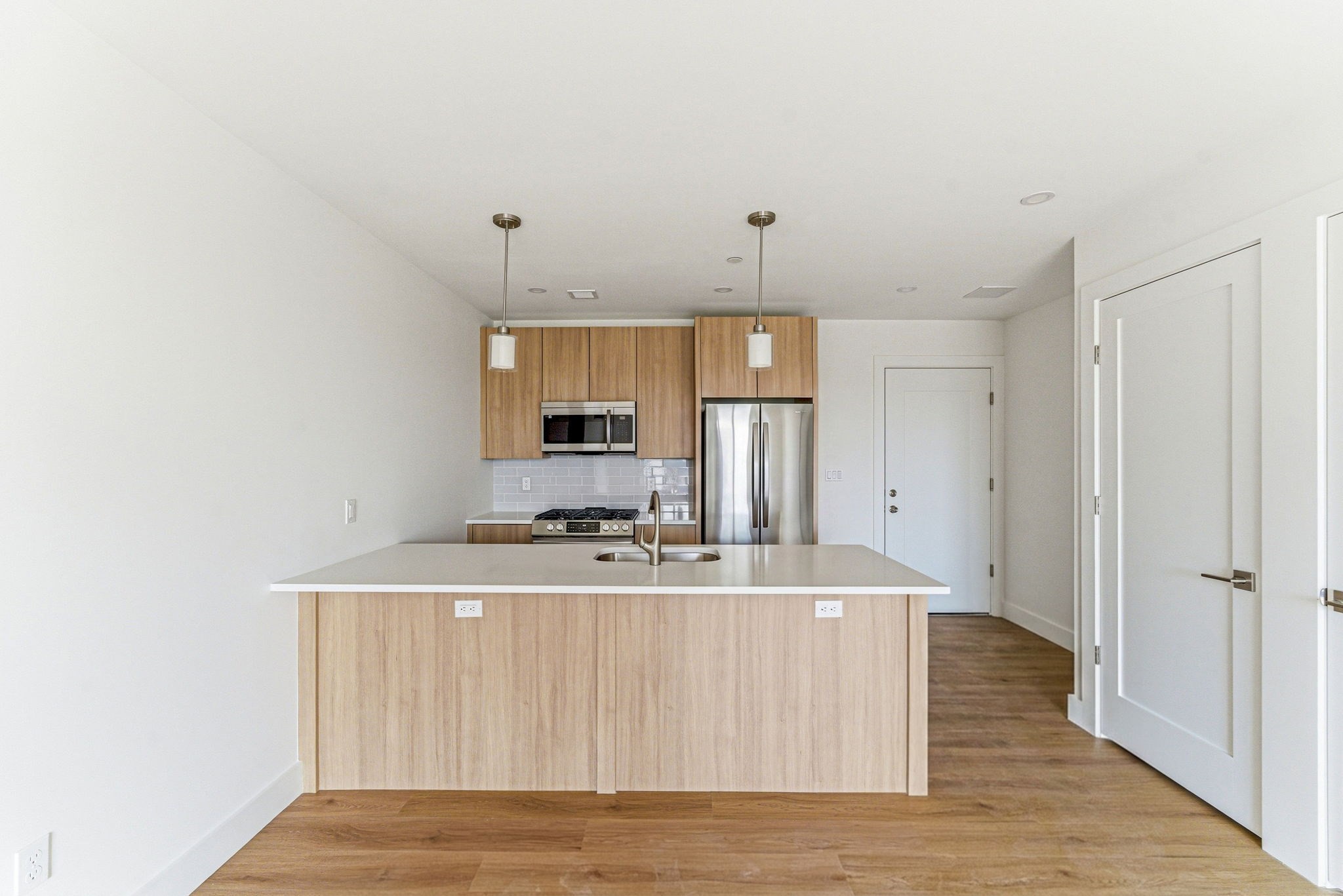 1035 Commonwealth Ave # 604 Property Photo 4