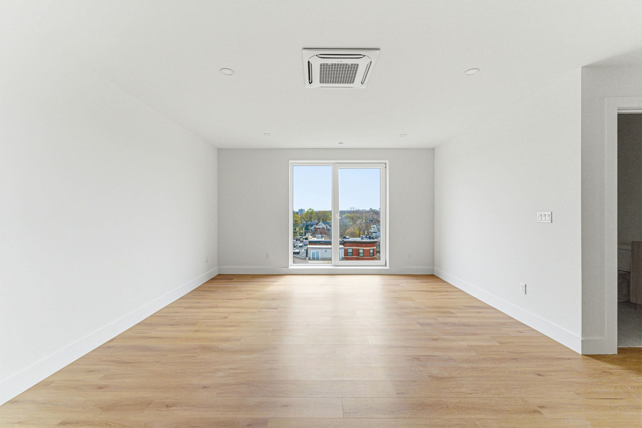 1035 Commonwealth Ave # 604 Property Photo 6