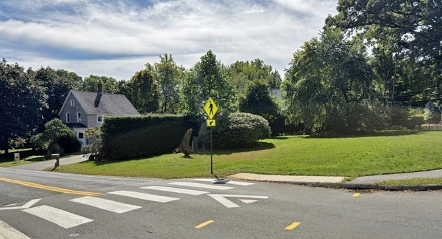 26 Nonotuck Street Property Photo 2
