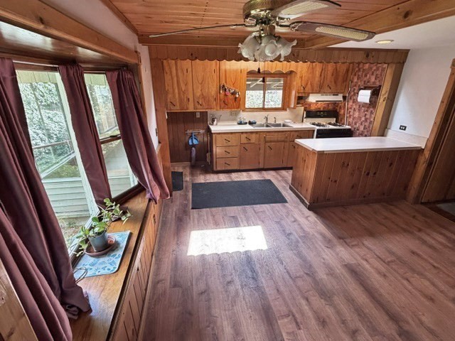 26 Nonotuck Street Property Photo 6