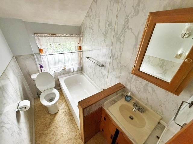 26 Nonotuck Street Property Photo 12