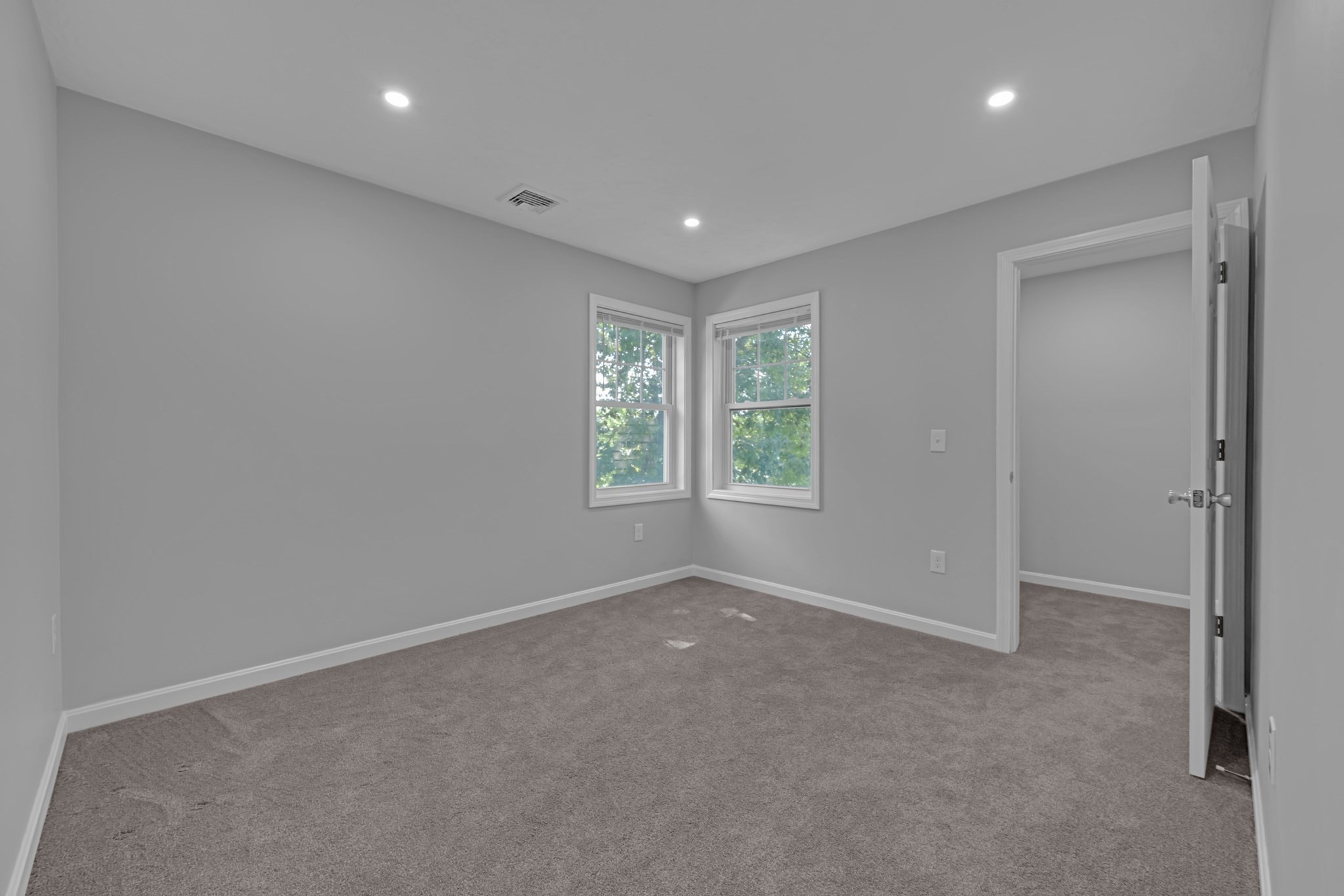 14 Hillside Rd Property Photo 10
