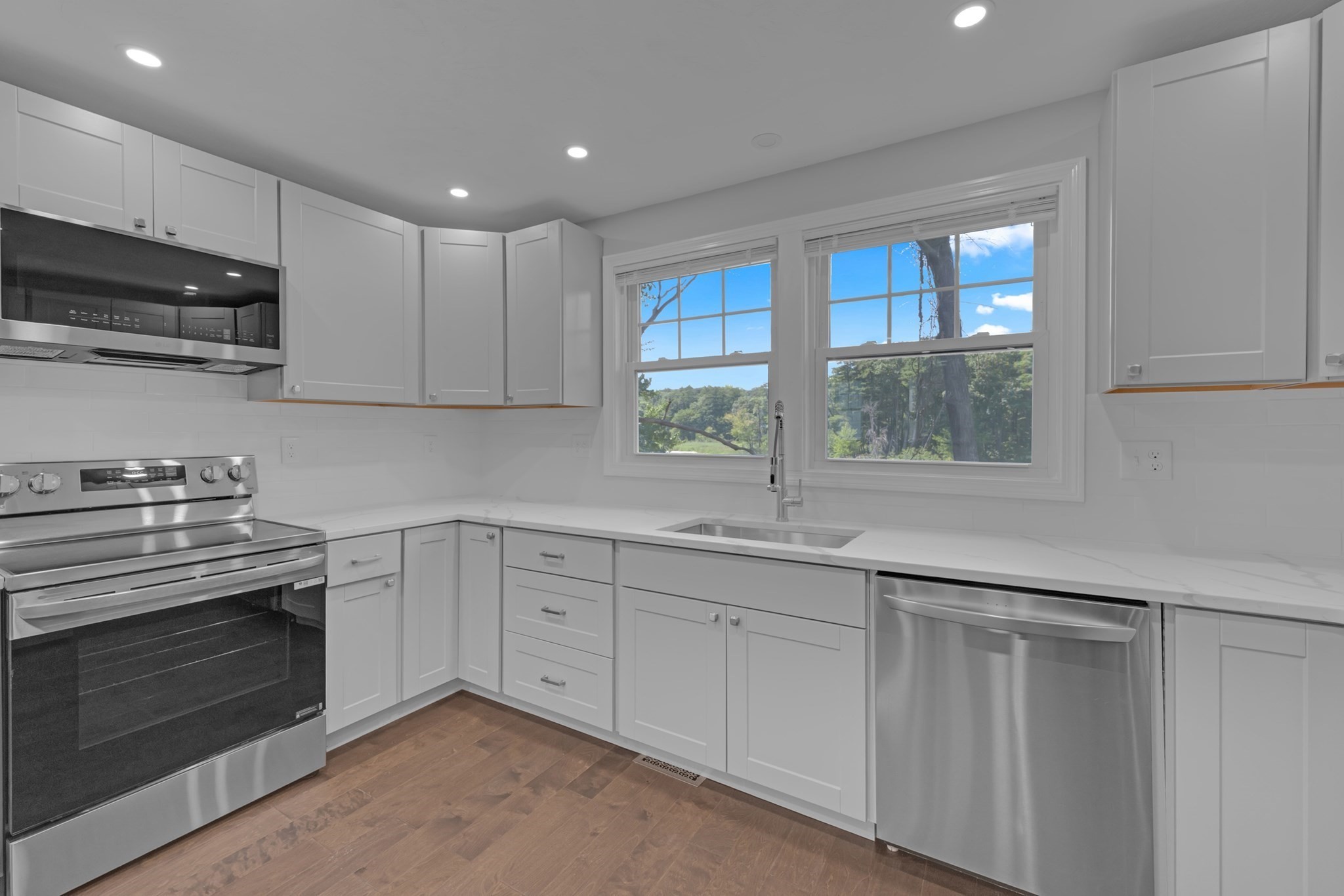 14 Hillside Rd Property Photo 23