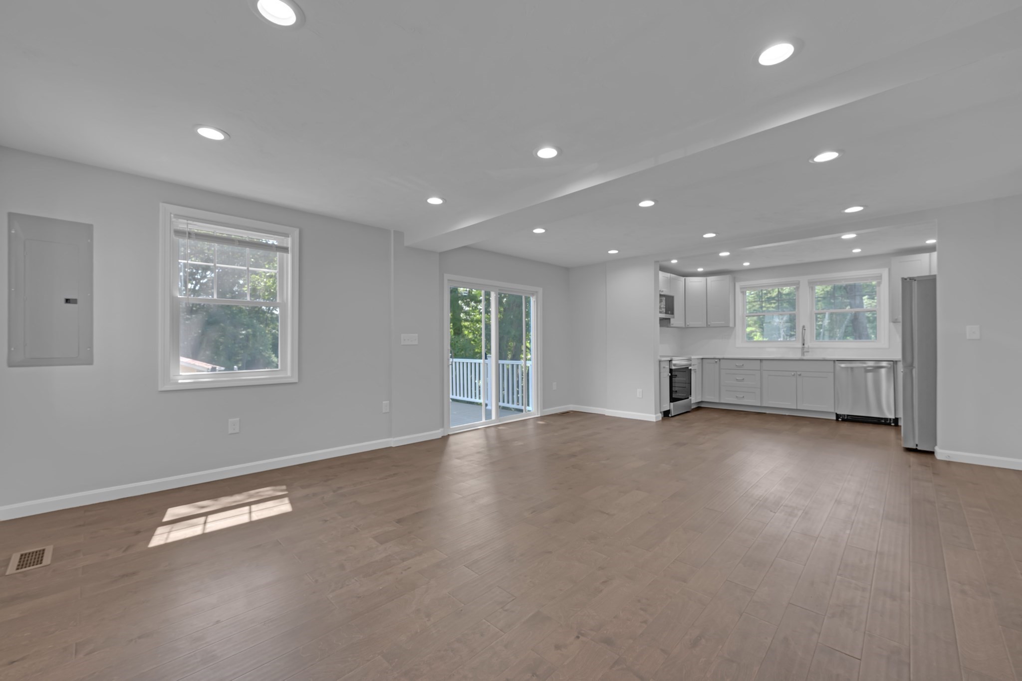 14 Hillside Rd Property Photo 26