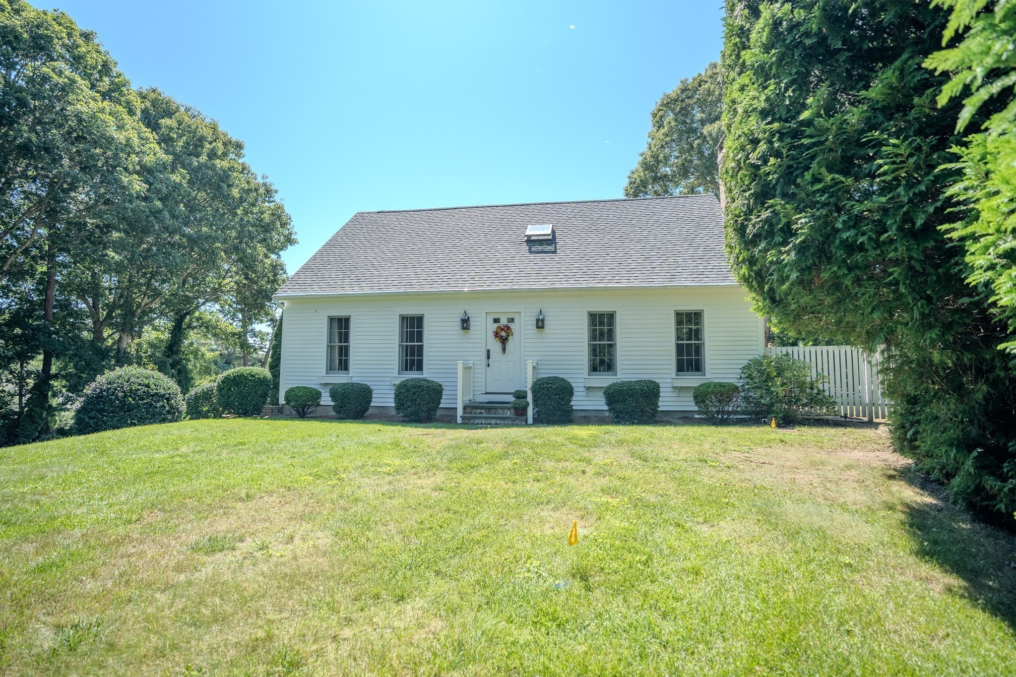 17 Clinton Dr. Property Photo 1