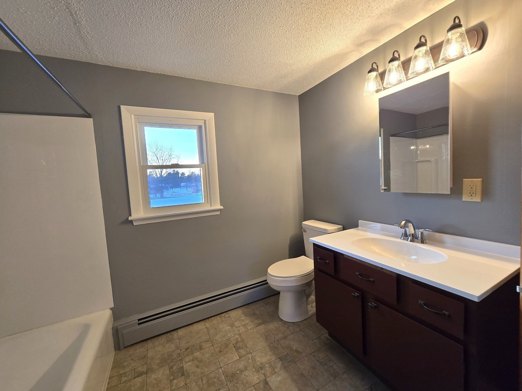 19 Chapman Ave # 14 Property Photo 6