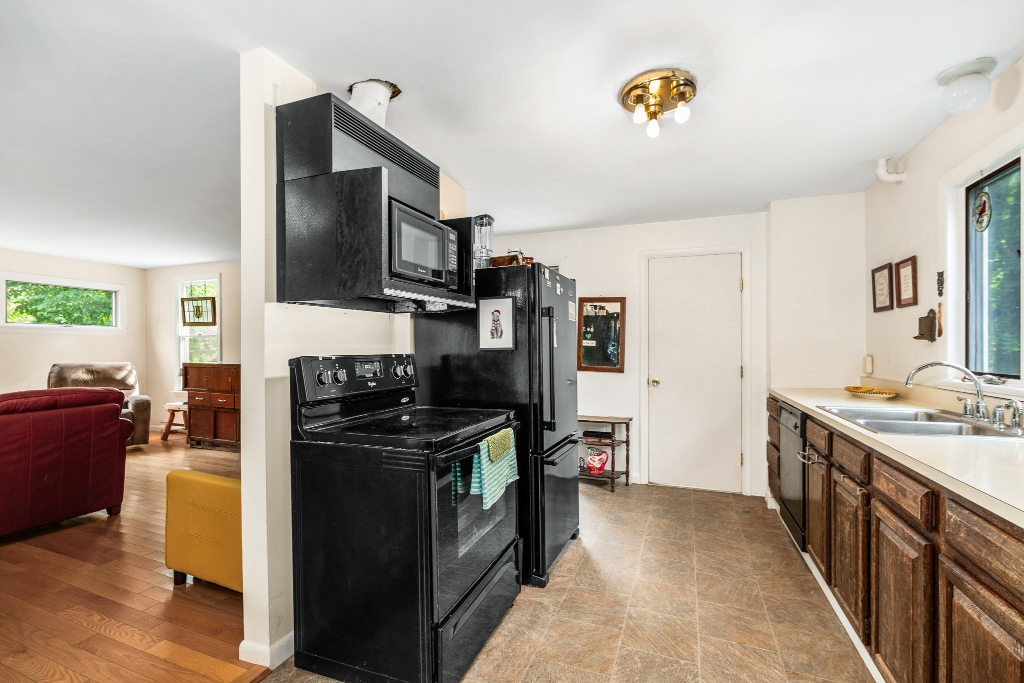 12 Longfellow Road Property Photo 6