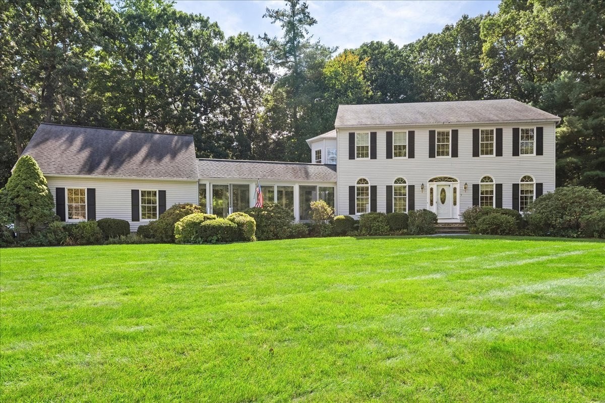 5 Vose Hill Road Property Photo 1