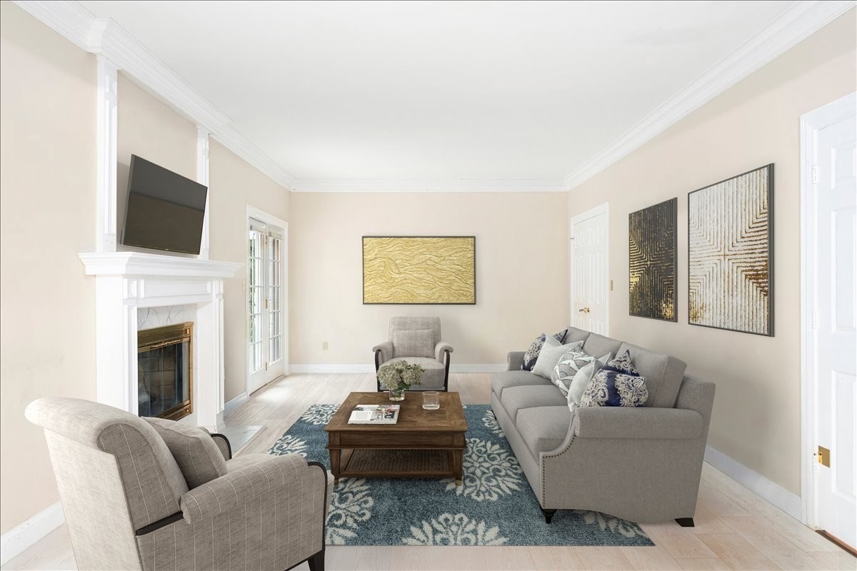 5 Vose Hill Road Property Photo 10
