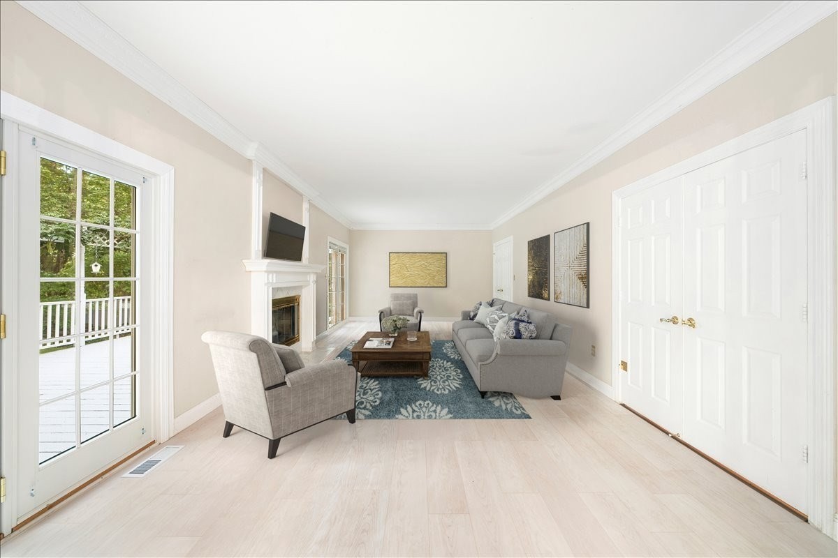 5 Vose Hill Road Property Photo 11