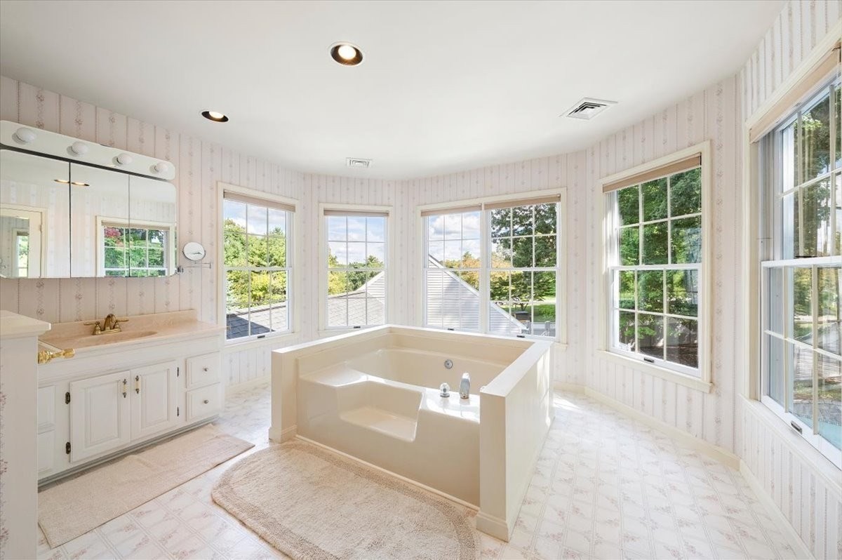 5 Vose Hill Road Property Photo 26