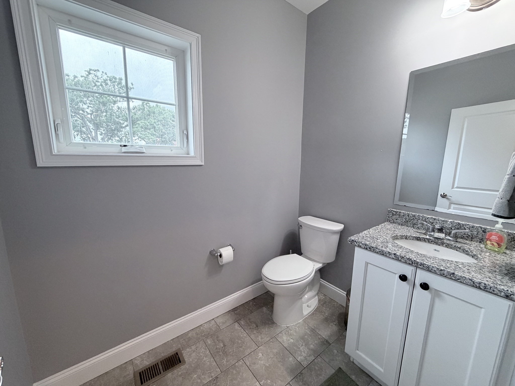 58 Oak St # 58 Property Photo 16