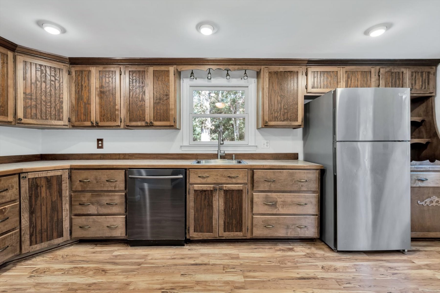 18 Fordham Rd Property Photo 10
