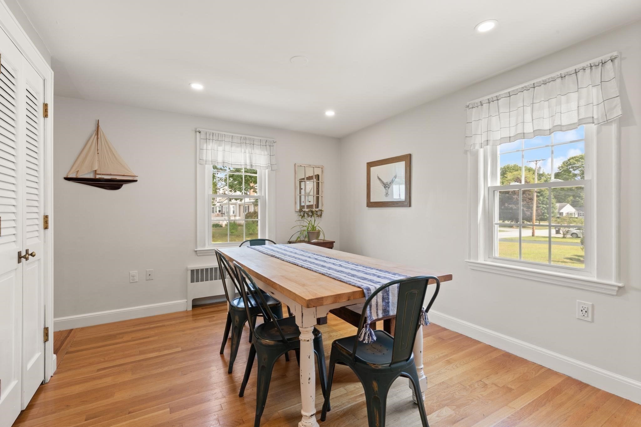 30 Eastman Ave Property Photo 12