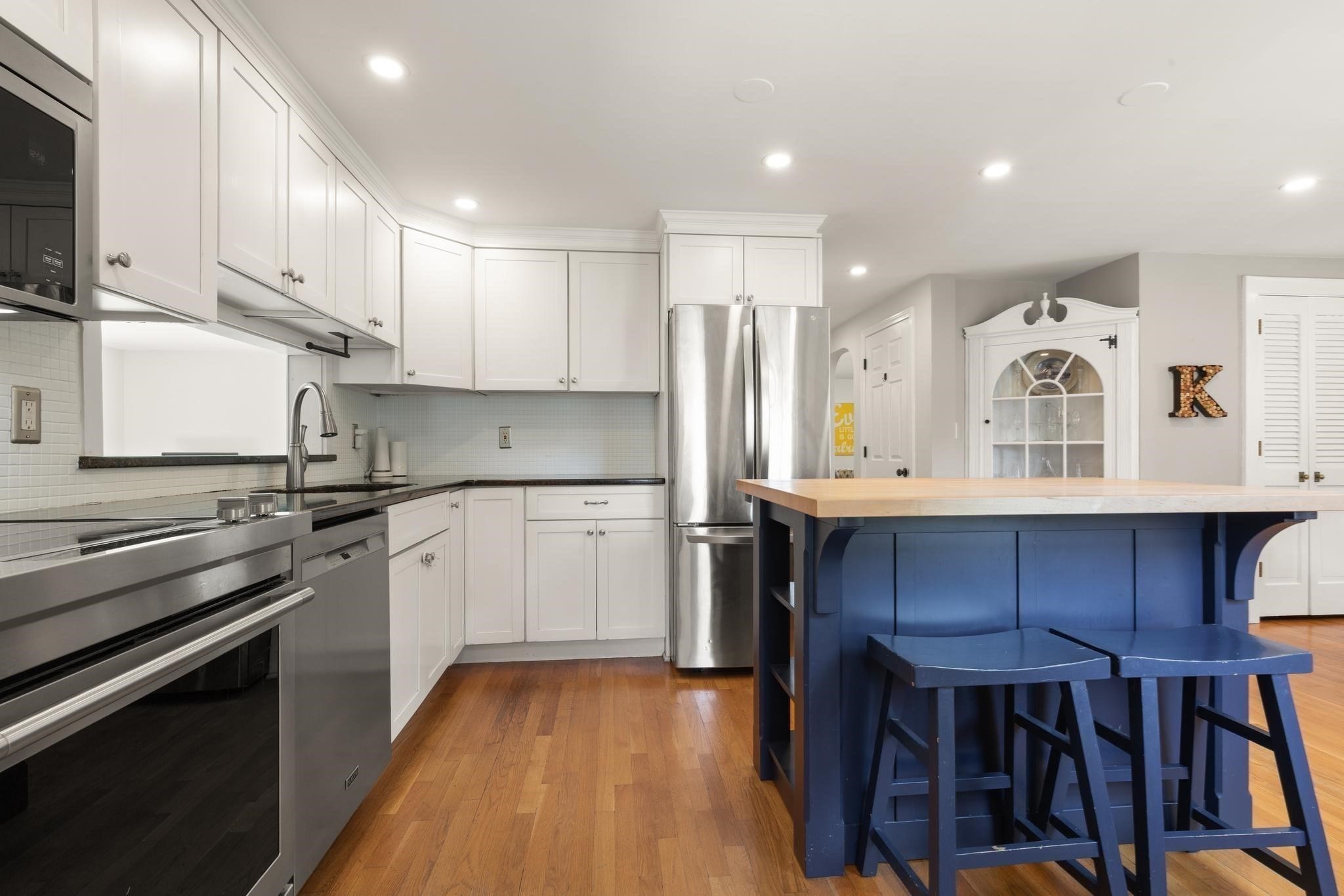 30 Eastman Ave Property Photo 15