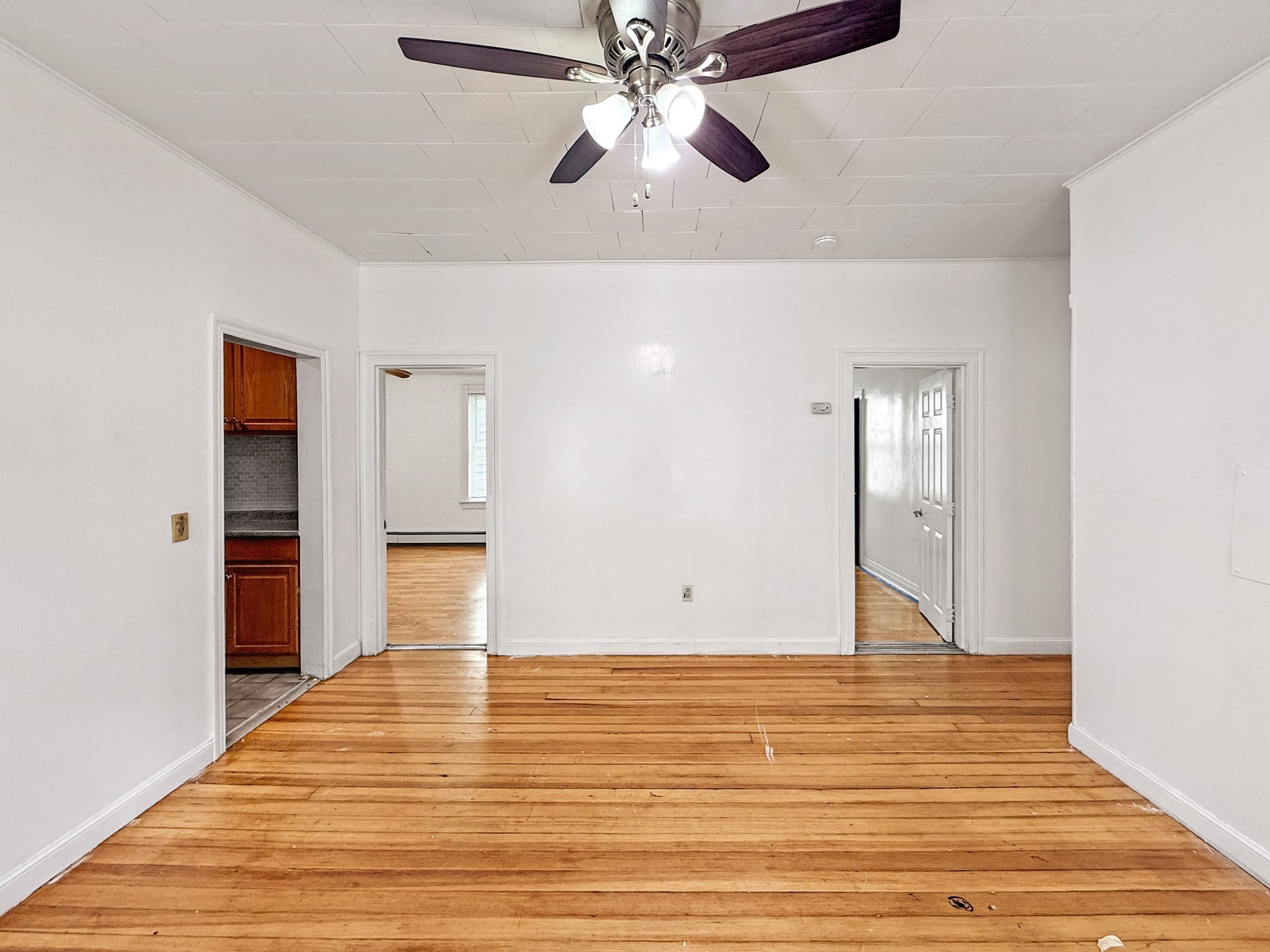 28 Meadow St # 2 Property Photo 3