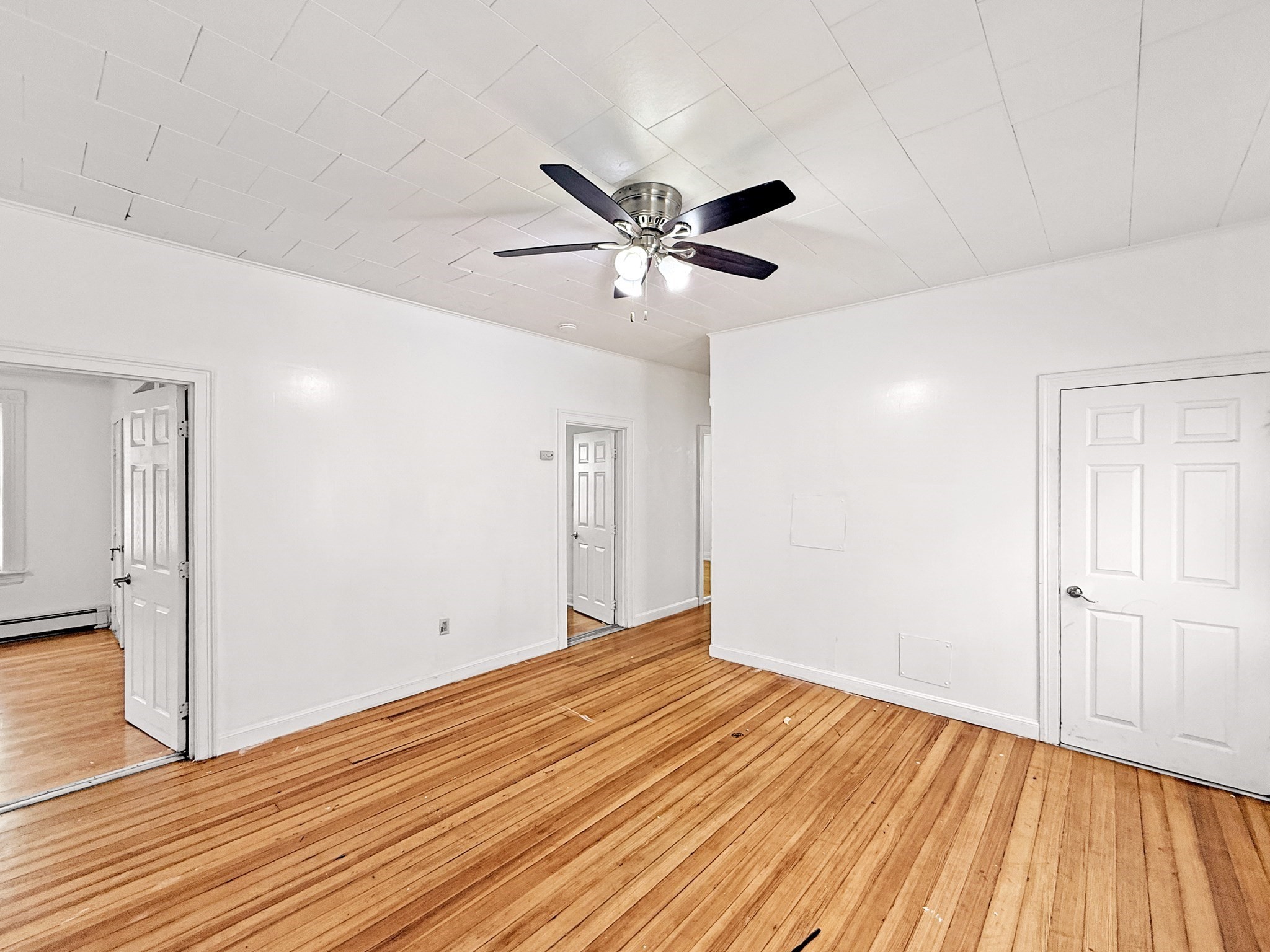28 Meadow St # 2 Property Photo 4