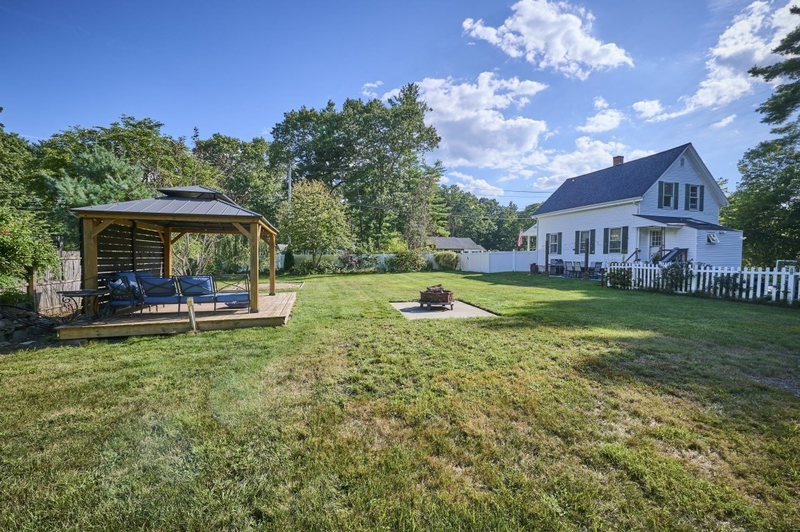 62 Chestnut St Property Photo 4